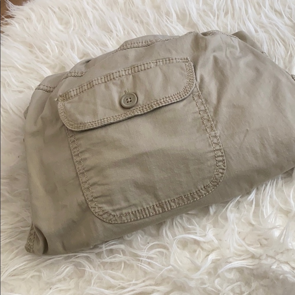 Motherhood maternity cargo shorts , Sz 3x